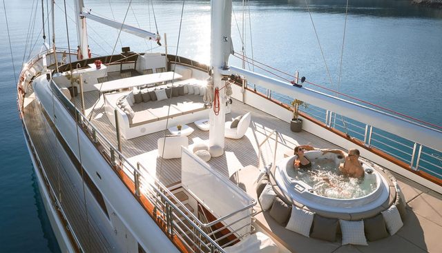 LOVE STORY yacht charter 4