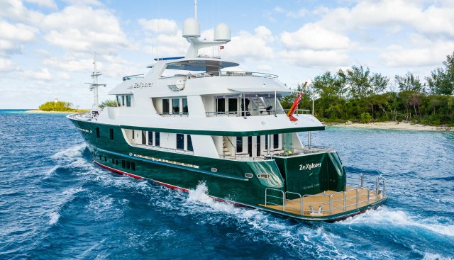 ARYA yacht charter 5