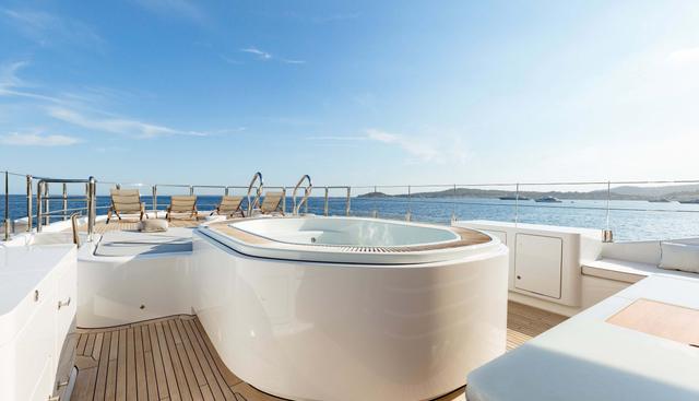PAPA yacht charter 2