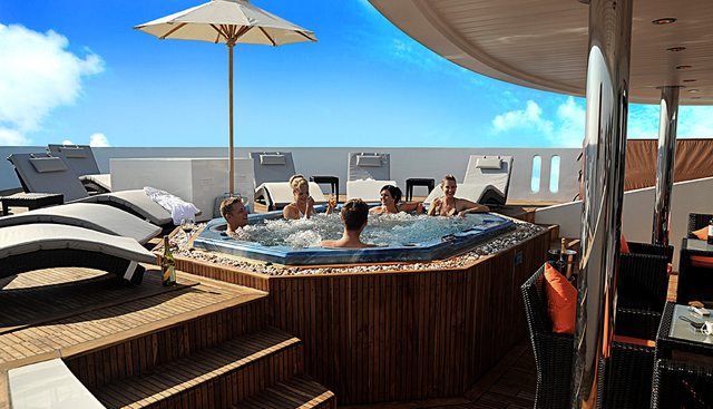 DHAAINKAN'BAA yacht charter 2