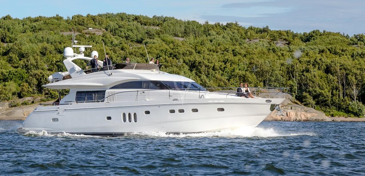 DRUMMER YACHT CHARTER yacht charter