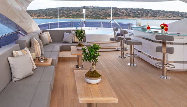 AQUA LIBRA yacht charter 4