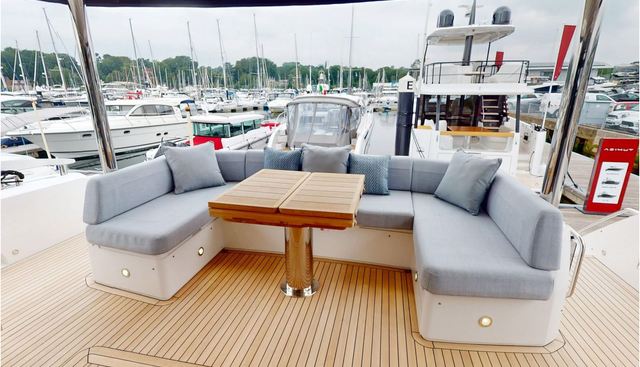G.T.U. yacht charter 3