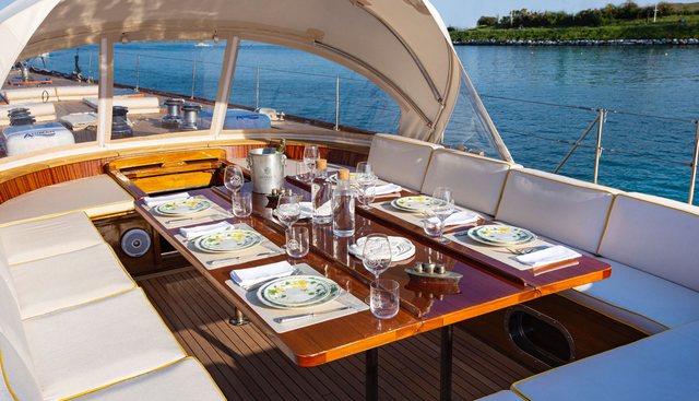 QUARTA SANTA MARIA yacht charter 5
