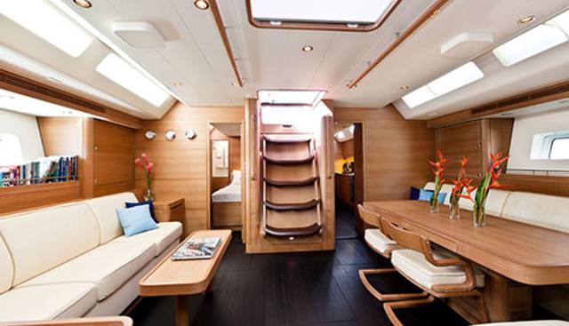 NEFERTITI yacht charter 4