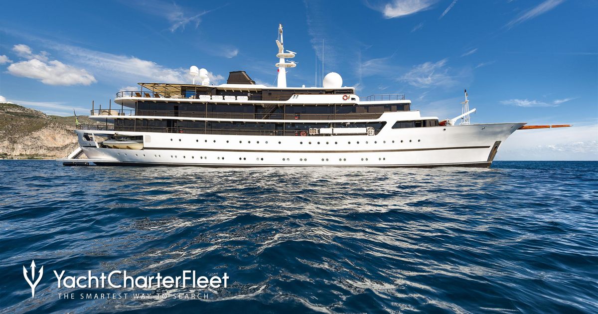 CHAKRA yacht charter 2
