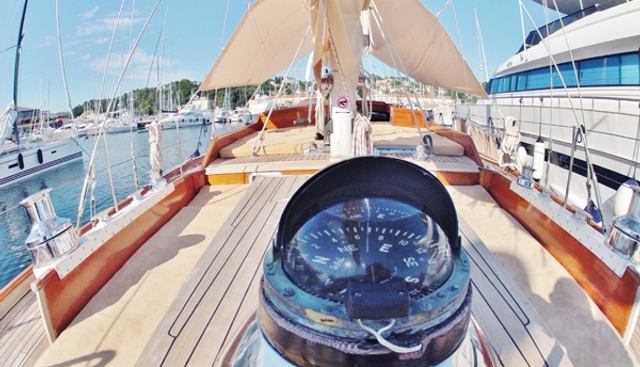 CADAMA yacht charter 4