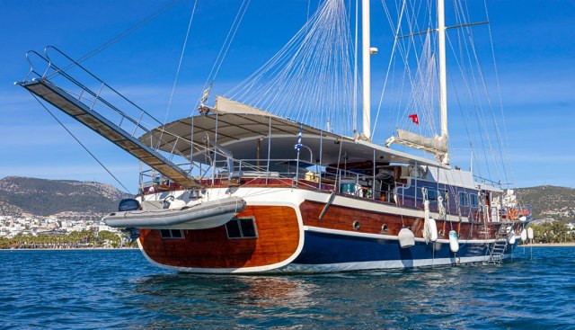 ATHEN.A yacht charter 5