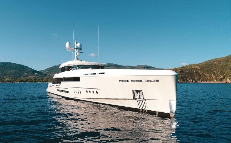 ENDEAVOUR 2 yacht charter 5