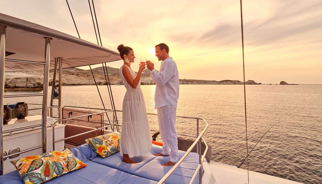 APHAEA yacht charter 3