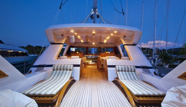 REE yacht charter 4
