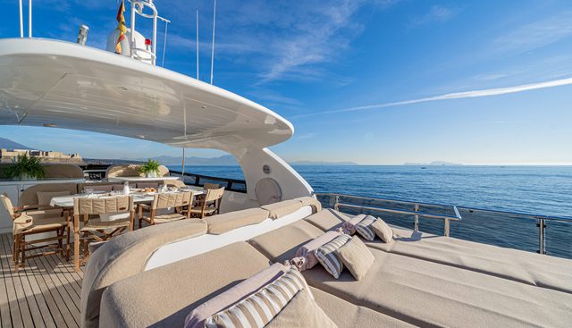 MY LIFE yacht charter 3