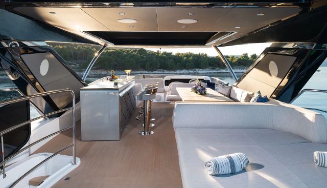 MOWANA yacht charter 4
