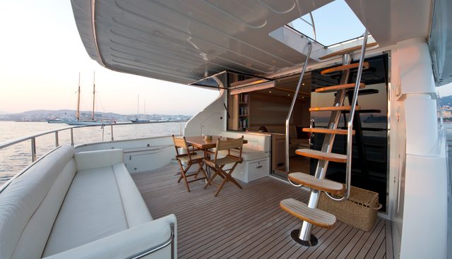KAMA yacht charter 4