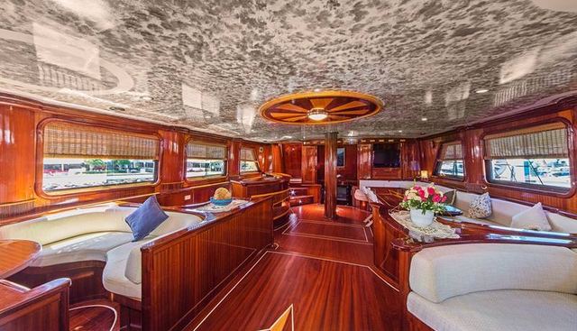 S DOGU yacht charter 4