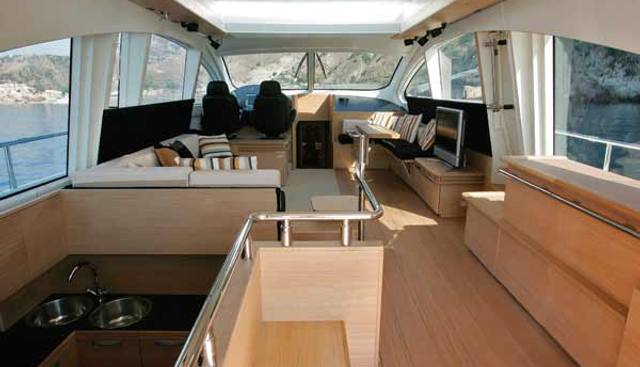 REGIS yacht charter 5