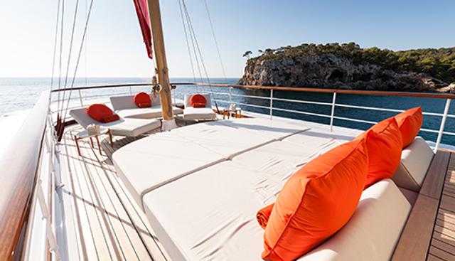 SHEMARA yacht charter 4