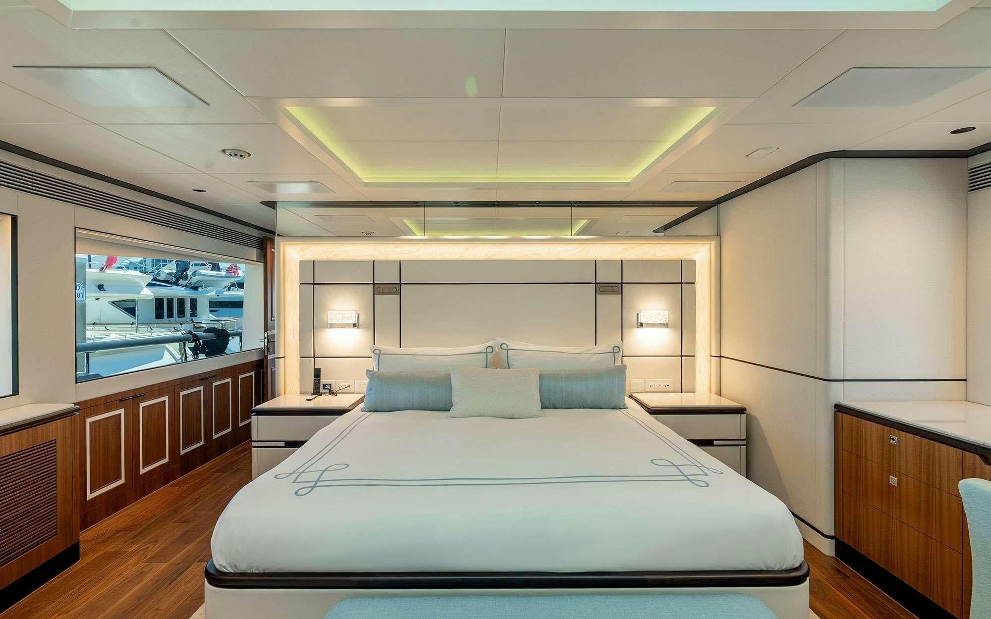 MISS MICHELLE yacht charter 5