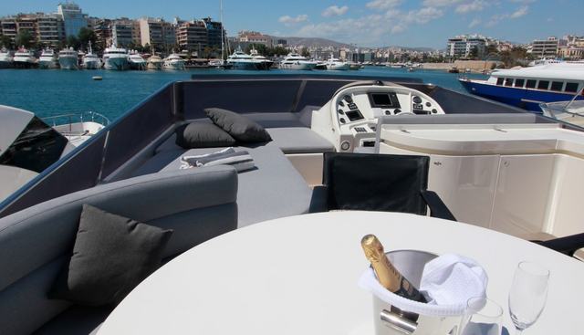 ALBATROS yacht charter 5