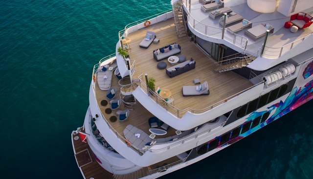 SALUZI yacht charter 5