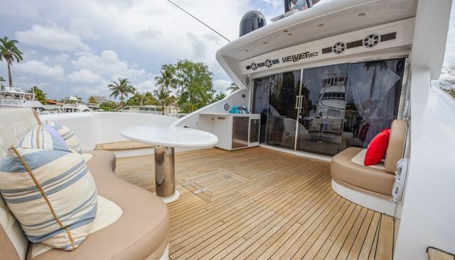 DREAM ON yacht charter 5