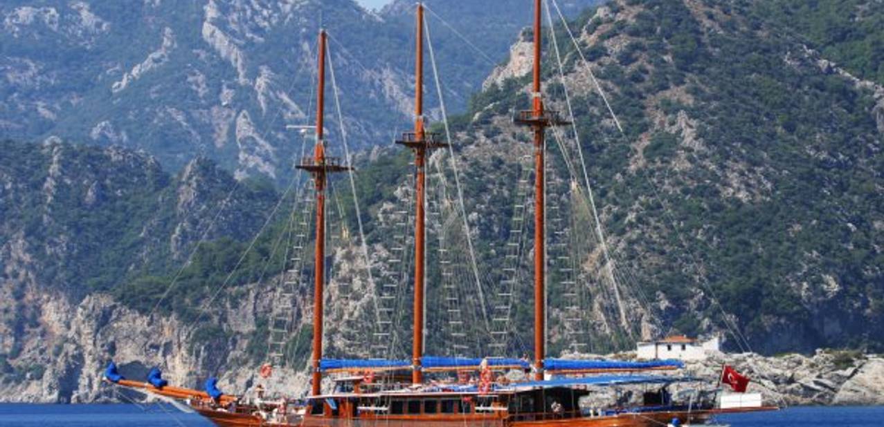 BAHRIYELI D YACHT CHARTER yacht charter