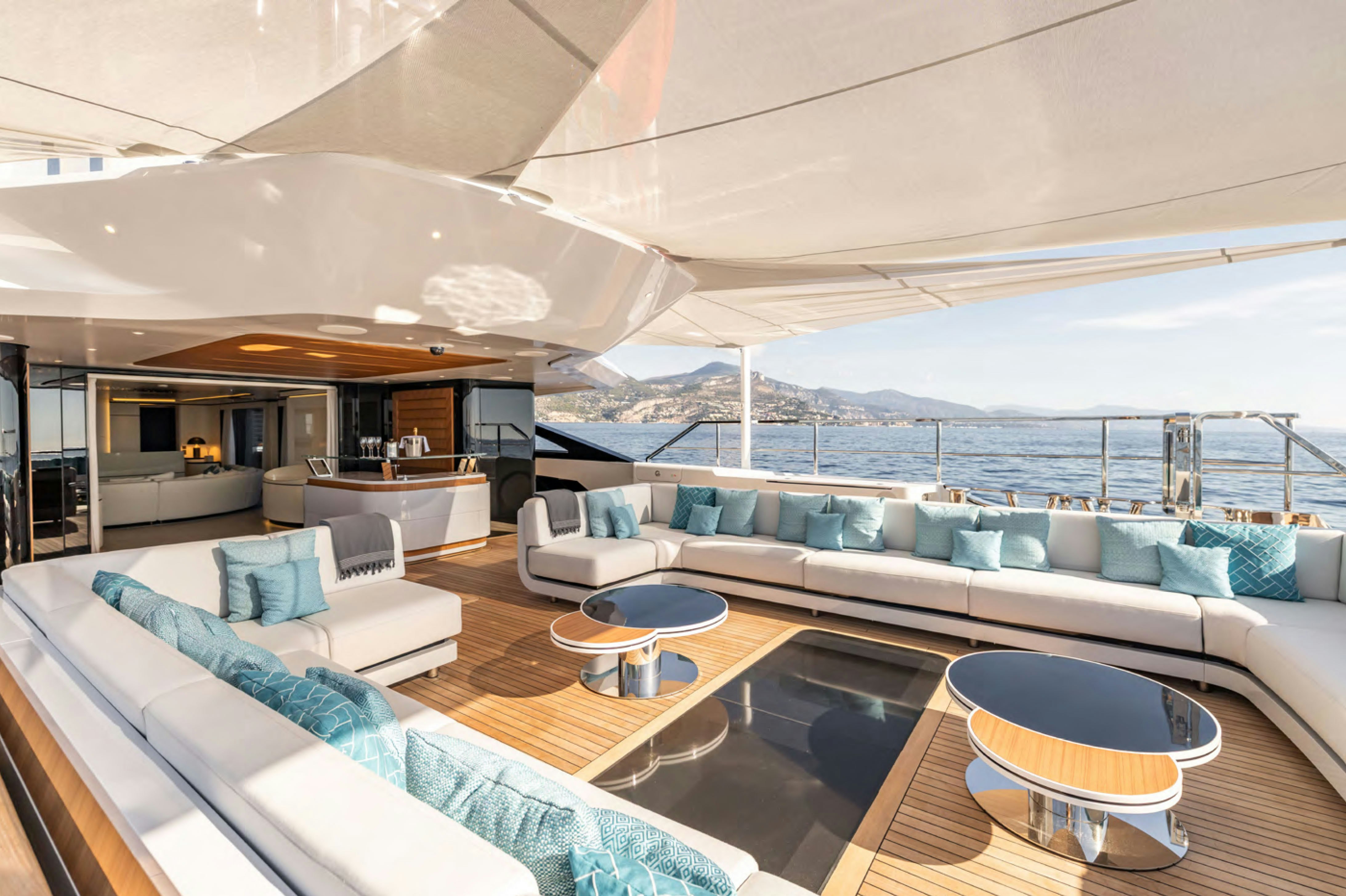 FELICITA yacht charter 4