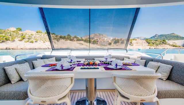 AZIZA yacht charter 5