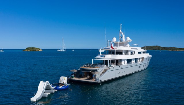 SIREN yacht charter 5