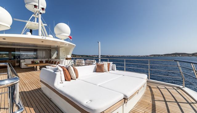 BELONGERS yacht charter 3