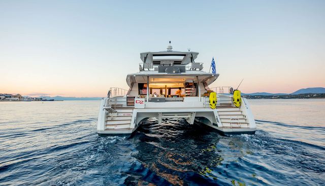 D2 yacht charter 5