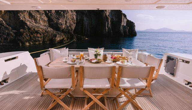 D&D yacht charter 4