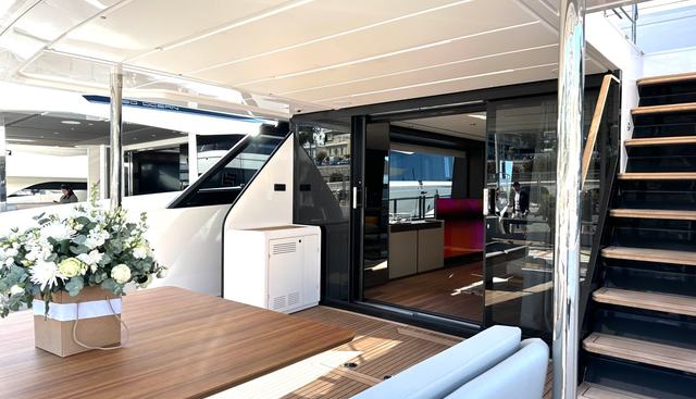 LADY AGA yacht charter 5