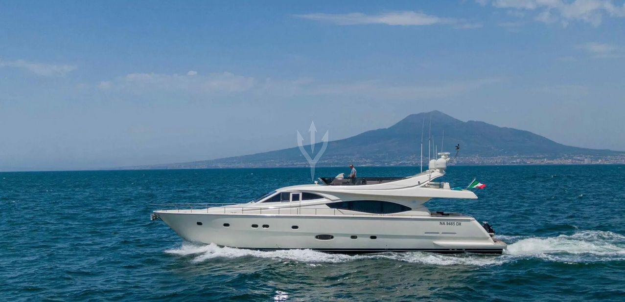 PAMPERO YACHT CHARTER yacht charter