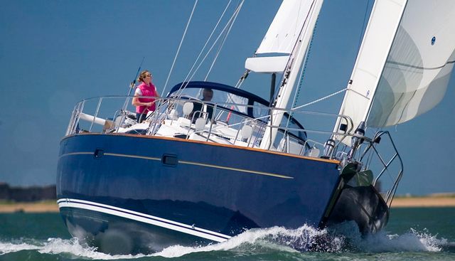 MUSTIQUE yacht charter 4