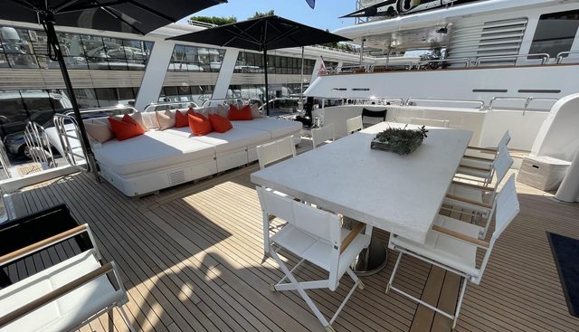 D'ONE D yacht charter 5