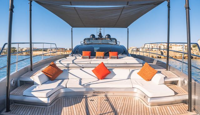 HP6 yacht charter 2