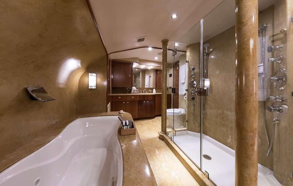 ENDLESS SUMMER yacht charter 5