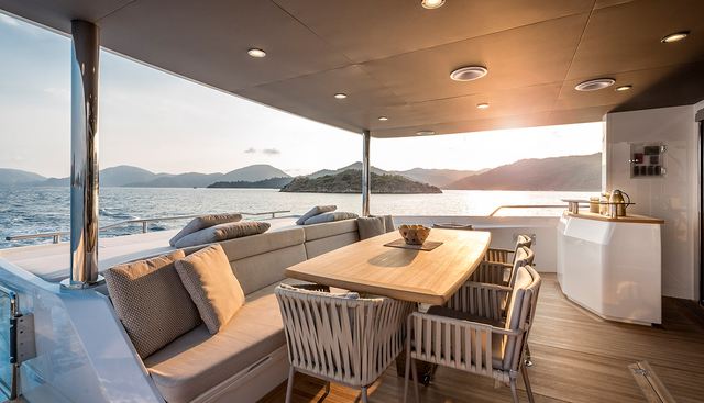 KAMOKA yacht charter 5