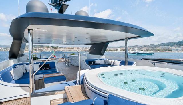 ALULIM yacht charter 3