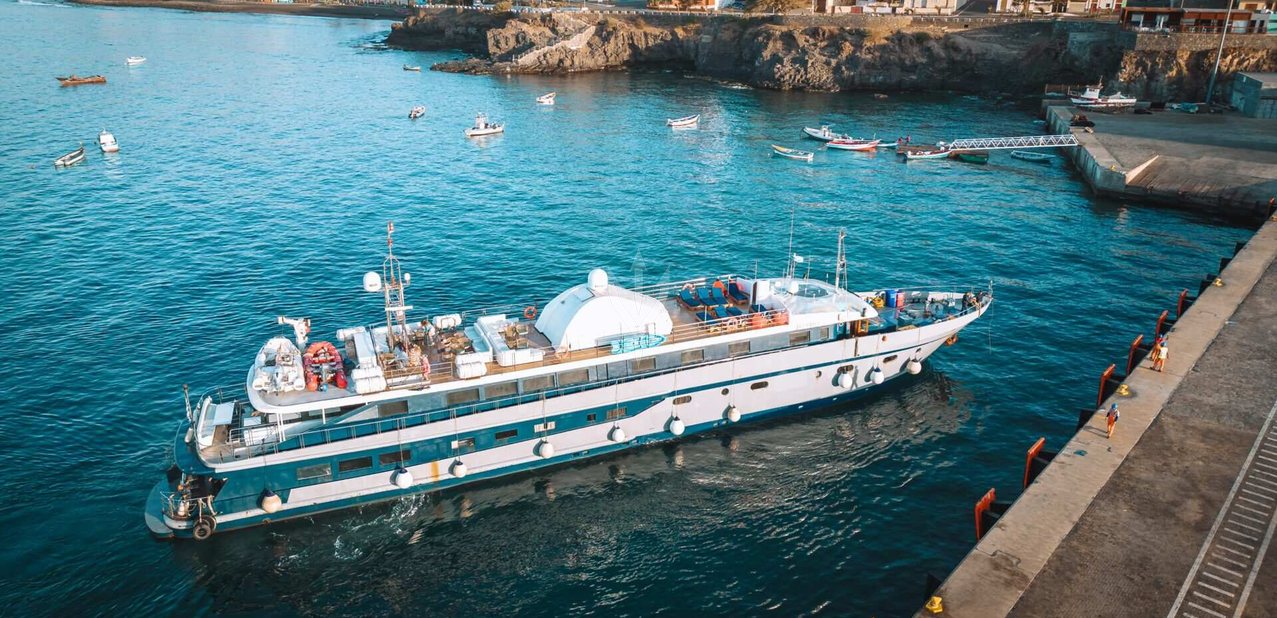 HARMONY G YACHT CHARTER yacht charter