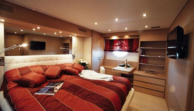 KRYS KAR yacht charter 5