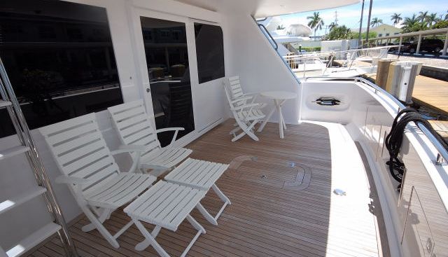 PRIME TIME VII yacht charter 3