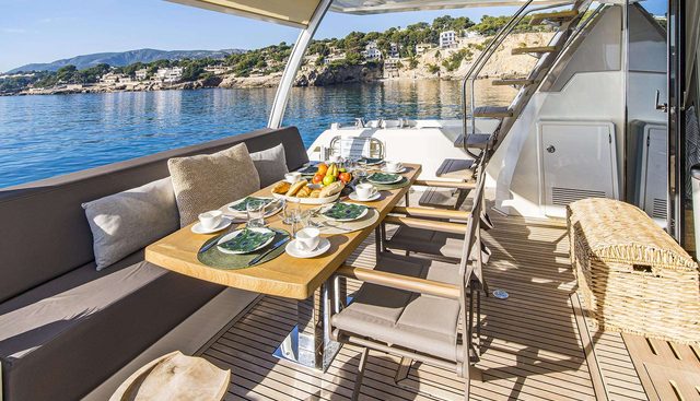 BLUE M yacht charter 5