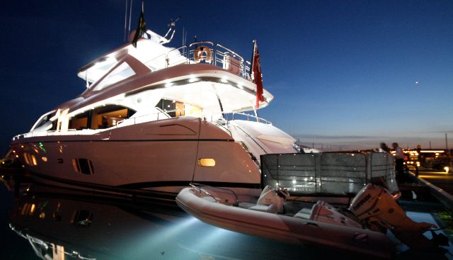 VEUVE yacht charter 4
