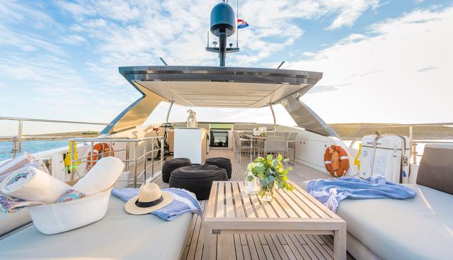 CASA yacht charter 3
