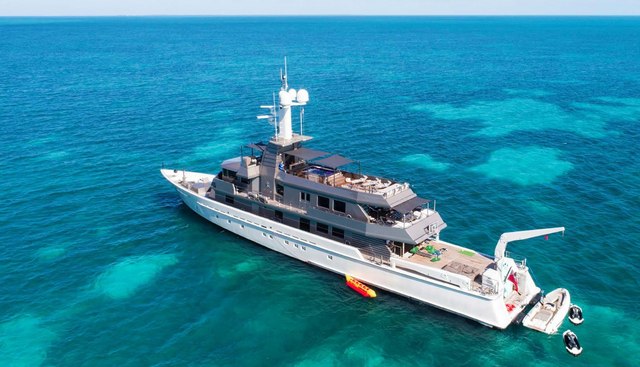 MIZU yacht charter 5
