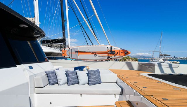 N+1 yacht charter 4