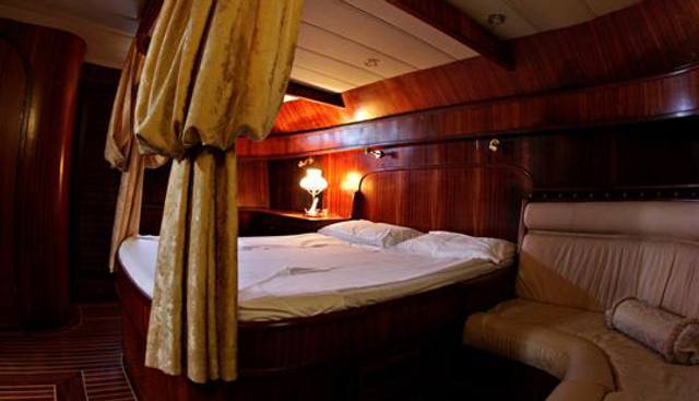 REX SICILIAE I yacht charter 4