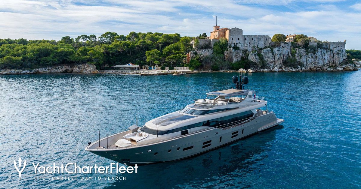 THE PALM yacht charter 2